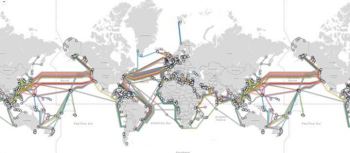 Los cables submarinos que conectan el internet del planeta